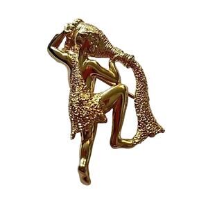 Davinci Brooch Pin Aquarius Zodiac Sign Signed Horoscope Vintage Water Astrology